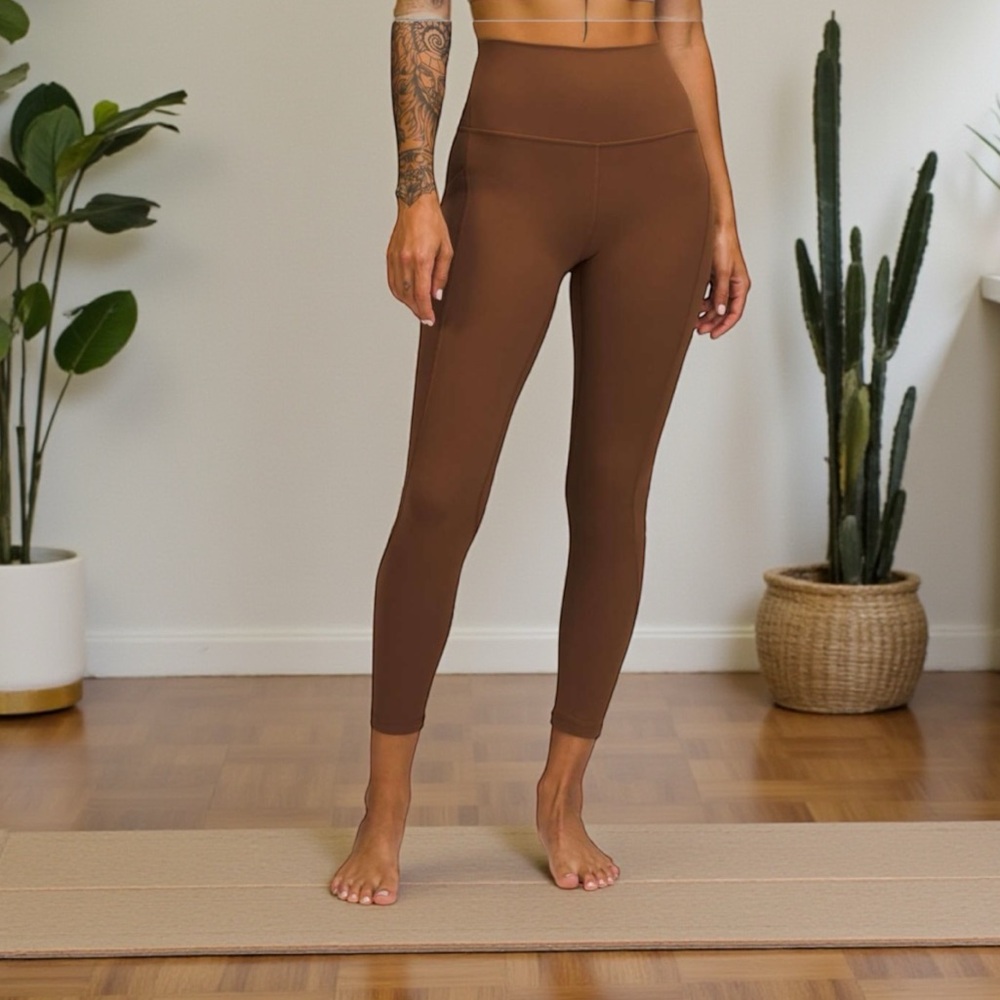 Lululemon Align High-Rise Pant with Pockets 25" in Roasted Brown Sz 6
